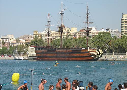 47 Travesía a Nado del Puerto de Málaga